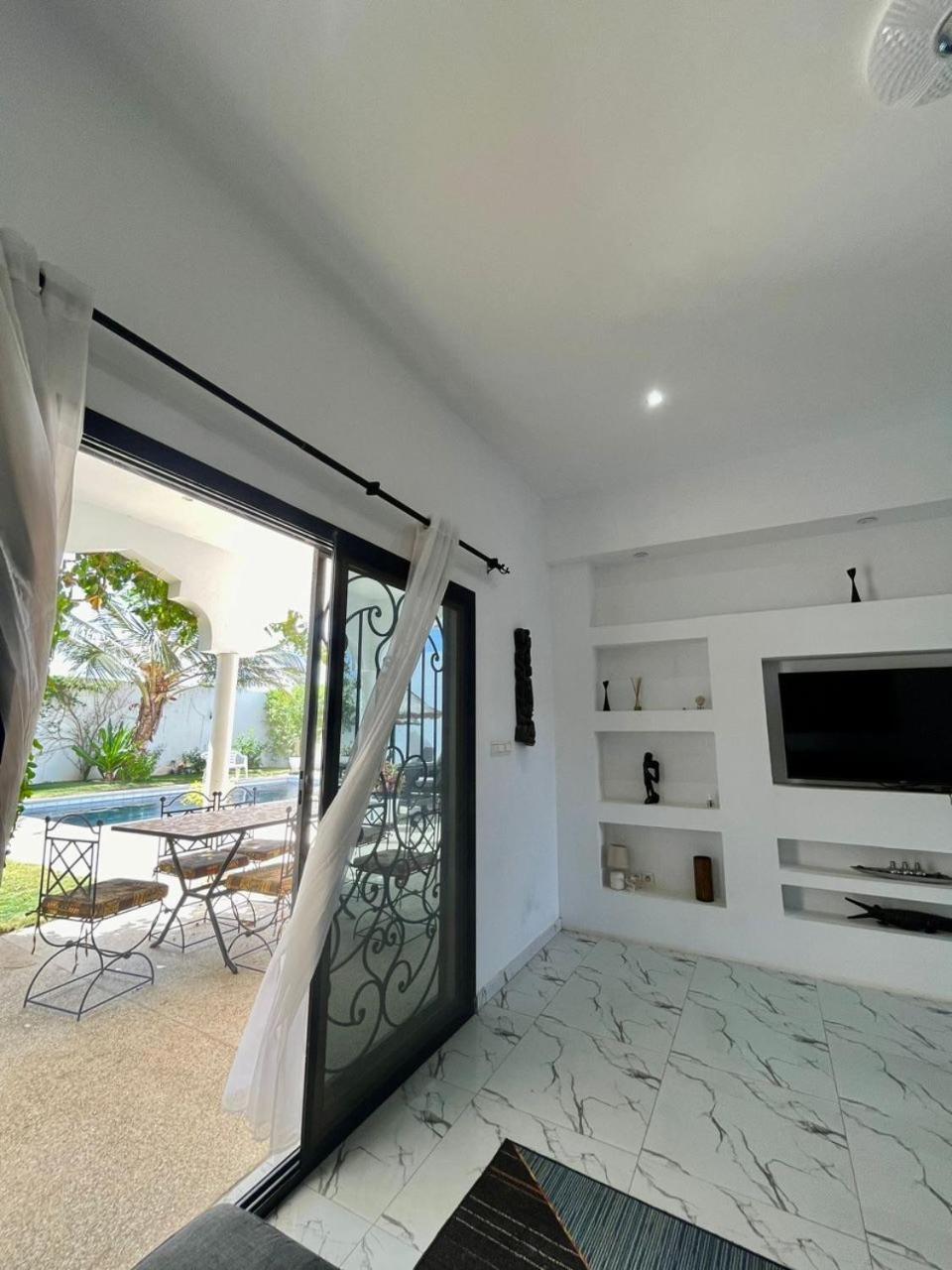 La Baraka, Extravagant Villa For 8 With Pool In Saly Gandigal المظهر الخارجي الصورة